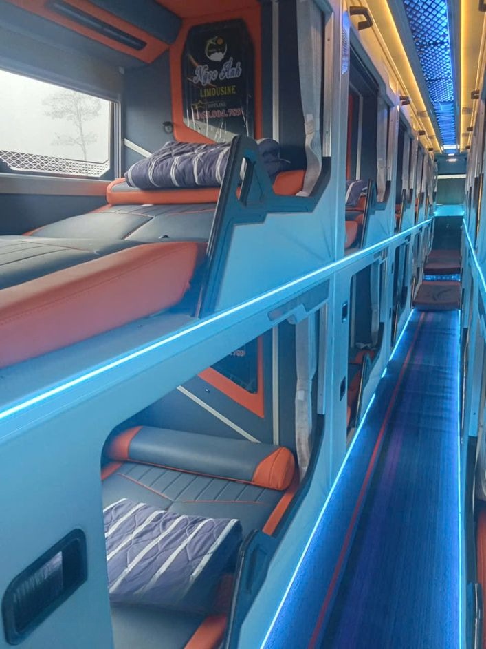 Xe Lovabus Giường nằm Nội thất Tiện ích Limousine 24 phòng