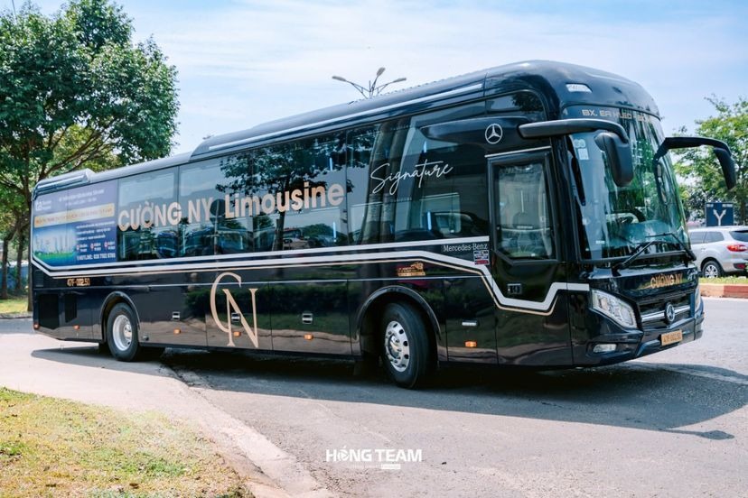 Xe Cường Ny Bên hông xe Giường nằm VIP 22 chỗ