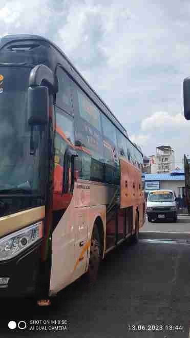 Xe Gia Phú - Gia Lai Mặt trước xe Limousine 22 phòng