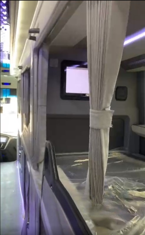 Xe Sâm Hương Tiện ích Nội thất Giường nằm Limousine 22 phòng (WC)
