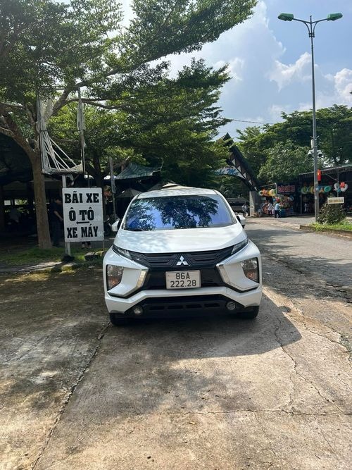 Xe Quang Hải Mặt trước xe Ghế ngồi 7 chỗ