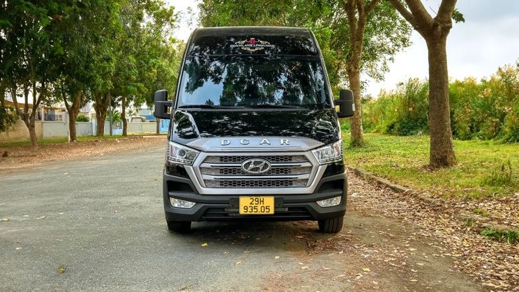 Xe Hoàng Anh Limousine (Hải Phòng) Mặt trước xe Limousine 11 chỗ