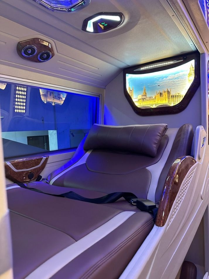 Xe Thiện Thành Limousine Giường nằm Tiện ích Nội thất Limousine 24 phòng