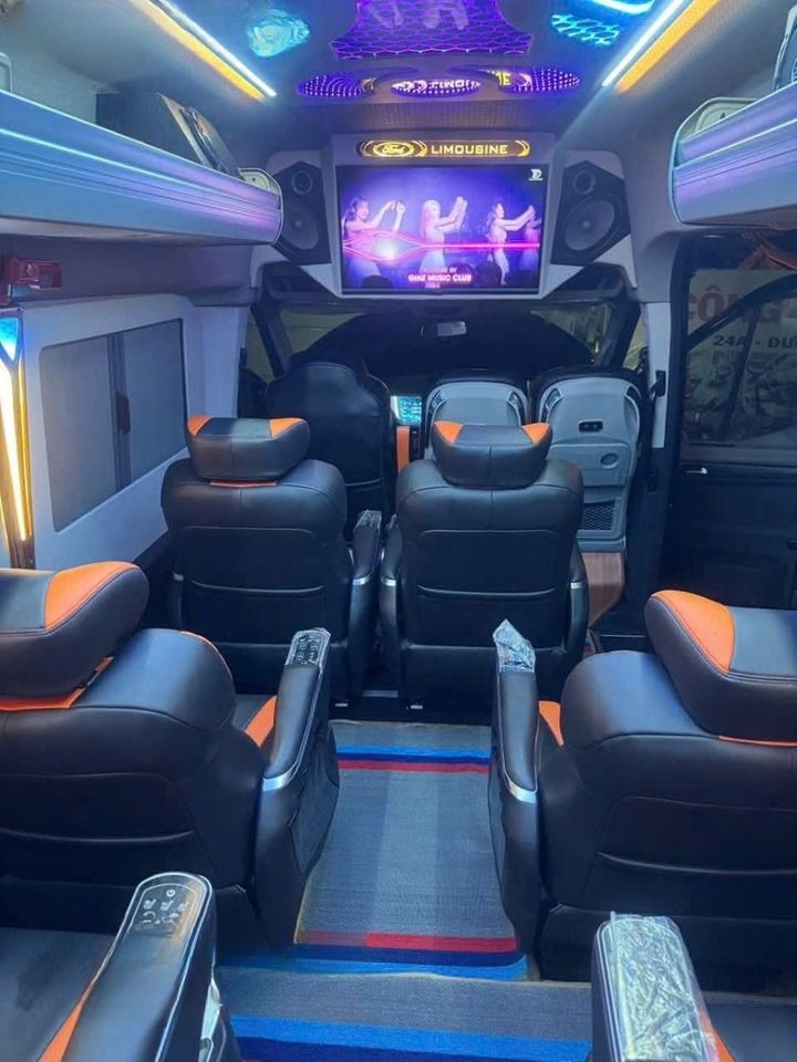 Xe Mộc Châu Limousine 