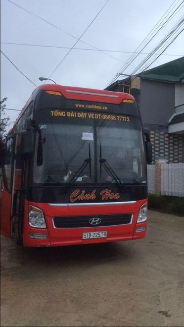 Xe Cảnh Hoa Mặt trước xe Bên hông xe Giường nằm 40 chỗ