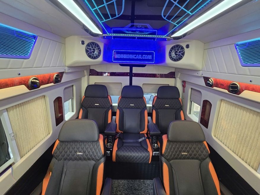 Xe Ninh Bình Car Nội thất Limousine 12 chỗ