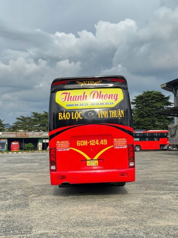 Xe Thanh Phong Mặt sau xe Giường Nằm 44 chỗ