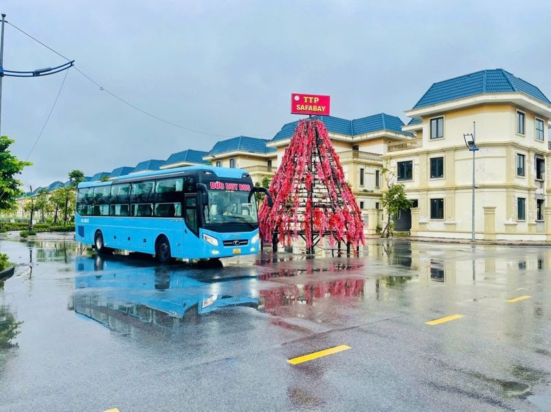 Xe Đức Duy Bus Mặt trước xe Limousine 34 phòng