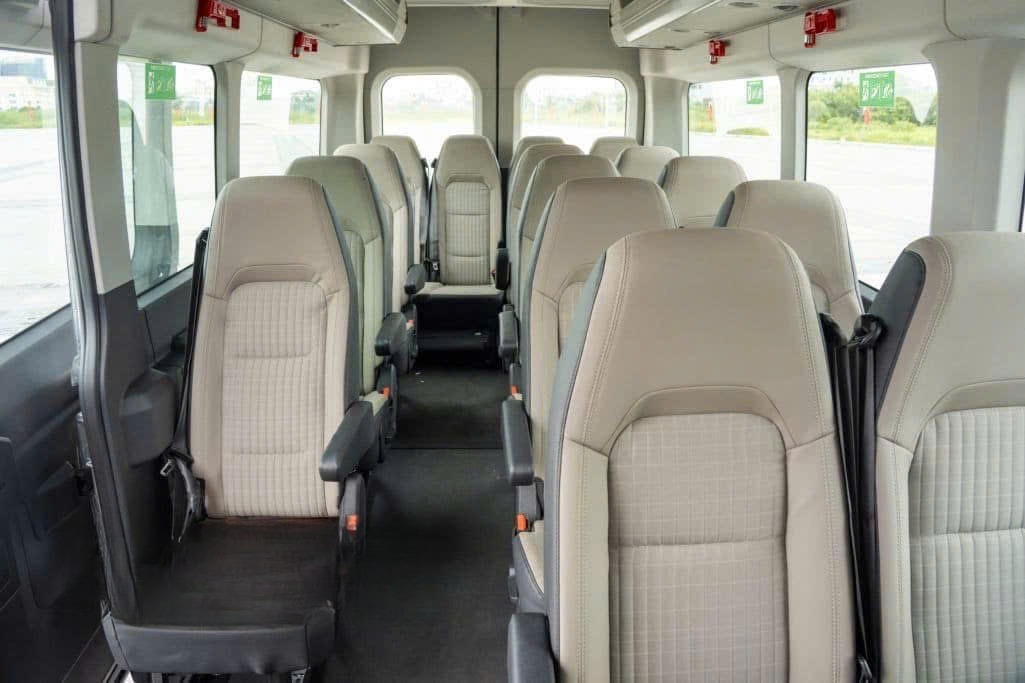Xe Xuân Trường Limousine Nội thất Tiện ích Ghế ngồi 18 chỗ