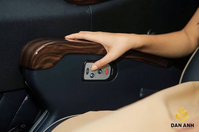 Xe Đan Anh Tiện ích Nội thất Skybus Limousine 12 chỗ