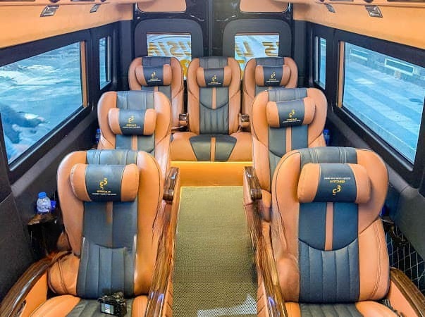 Xe Nam Á Châu Limousine Ghế ngồi Tiện ích Nội thất Limousine 9 chỗ 