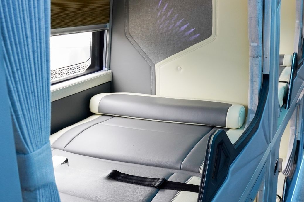 Xe Điều Hòa Giường nằm Limousine 22 Phòng (WC)