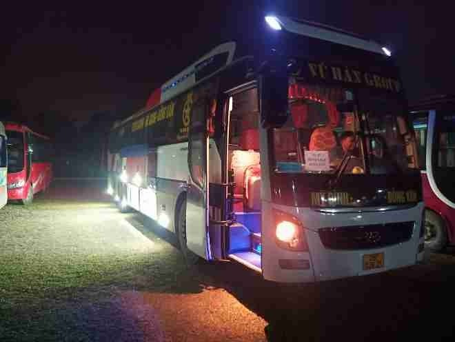 Xe Vũ Hán Group Bên hông xe Giường nằm 20 chỗ