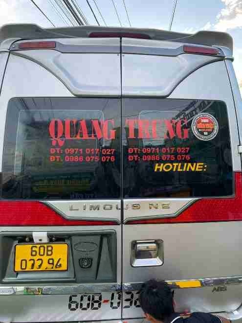 Xe Quang Trung (Đà Lạt) Mặt sau xe Ghế ngồi 16 chỗ