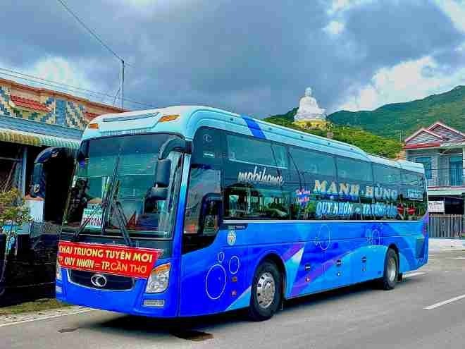 Xe Mạnh Hùng (Bình Định) Mặt trước xe Bên hông xe Giường nằm 4x chỗ