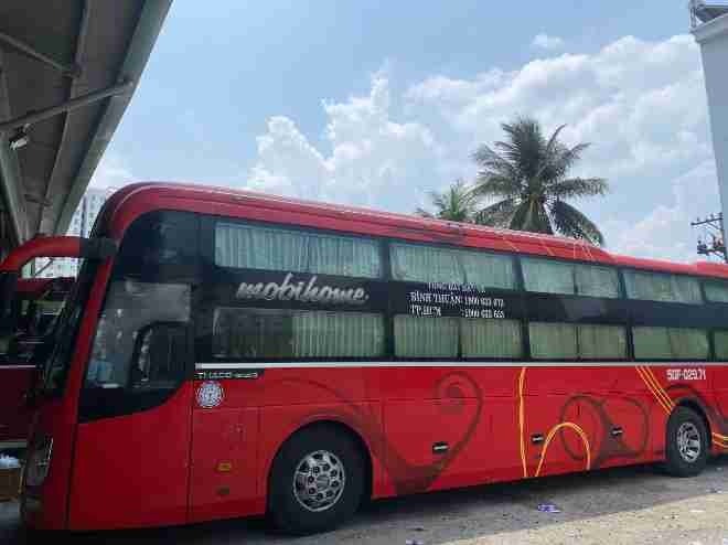 Xe Đông Hưng Mặt trước xe Bên hông xe Giường nằm 40 chỗ