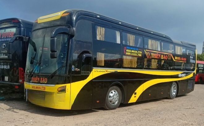 Xe Thiên Bảo Mặt trước xe Bên hông xe Giường nằm 40 chỗ