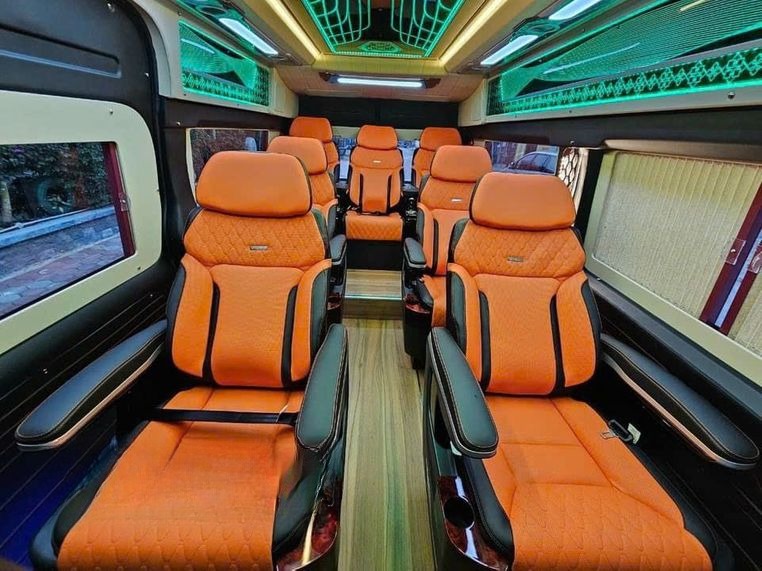 Xe Anh Tùng Limousine Tiện ích Nội thất Limousine 9 chỗ