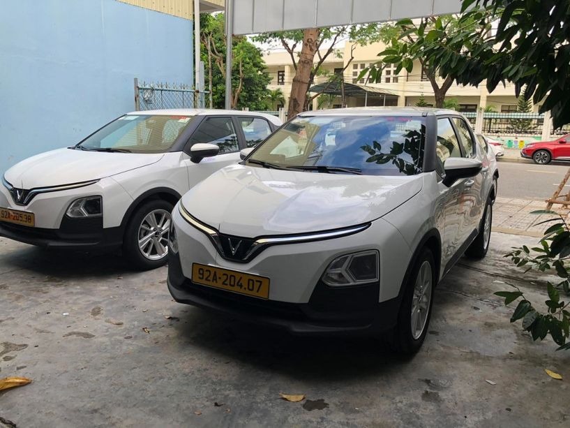 Xe Năm Sao Mặt trước xe Bên hông xe Ghế Ngồi 4 chỗ mới