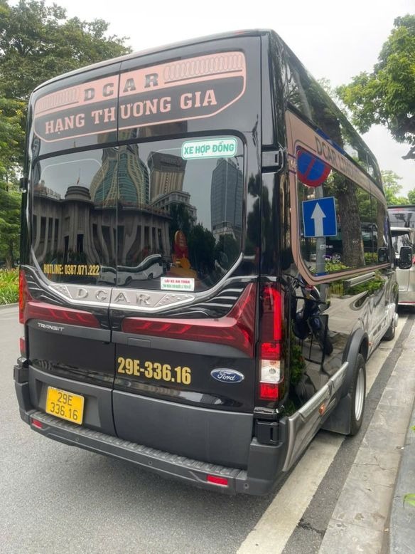 Xe Thành An Travel (Quảng Ninh) Mặt sau xe Limousine 9 chỗ