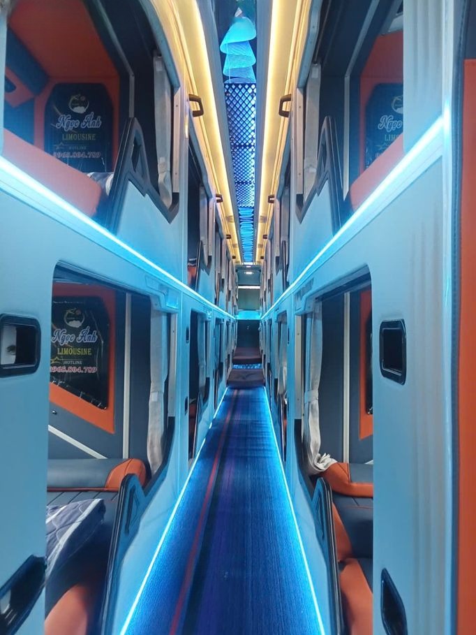 Xe Ngọc Ánh (Thái Nguyên) Giường nằm Tiện ích Nội thất Limousine 24 phòng