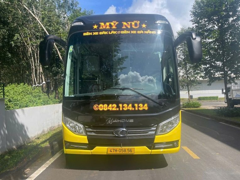 Xe Lovabus Mặt trước xe Giường nằm 36 chỗ