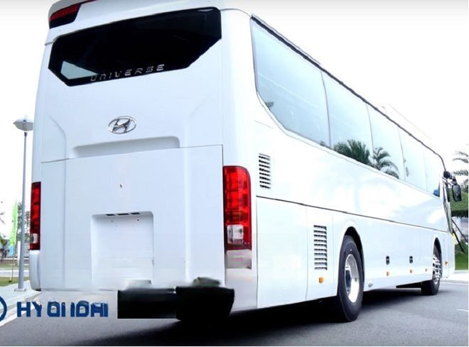 Xe Green Limousine Mặt sau xe Ghế ngồi 29 chỗ