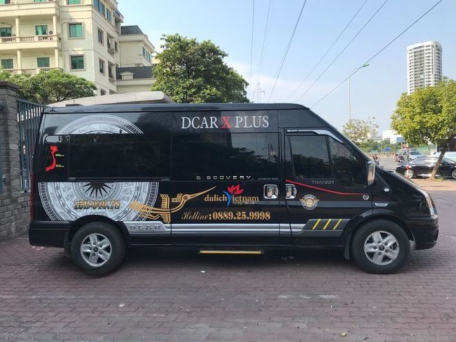 Xe Minh Lâm Limousine Bên hông xe Xe Limousine 9 chỗ 