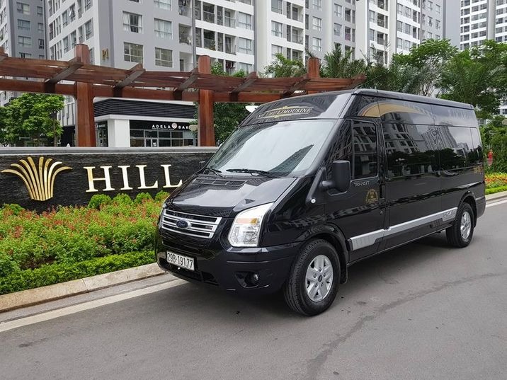 Xe Ninh Bình Car Bên hông xe Limousine 13 chỗ