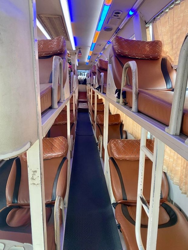 Xe Thuận Lợi ( Quảng Ngãi) Giường nằm Tiện ích Nội thất Limousine 24 phòng