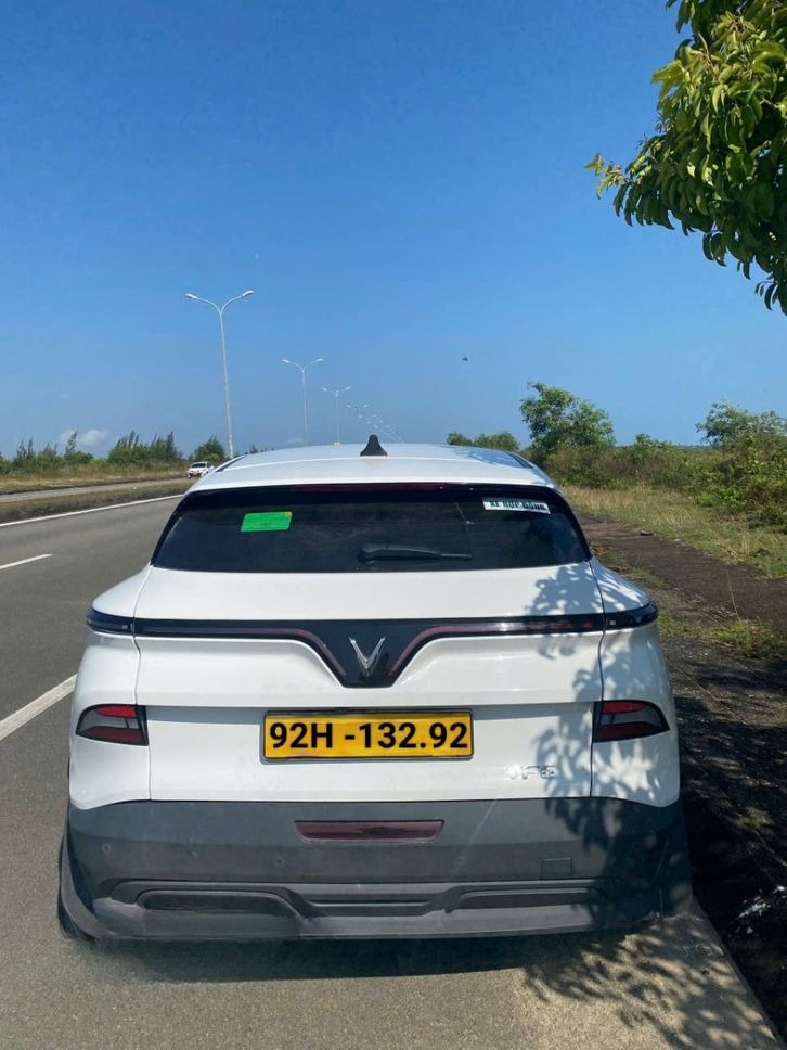 Xe Tam Kỳ Mặt sau xe Ghế ngồi 5 chỗ
