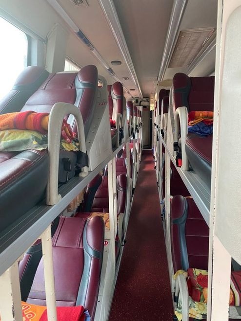 Xe Vạn Lục Tùng Nội thất Giường nằm Giường nằm 46 chỗ