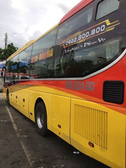 Xe Rạng Đông Buslines Bên hông xe Giường nằm 46 chỗ