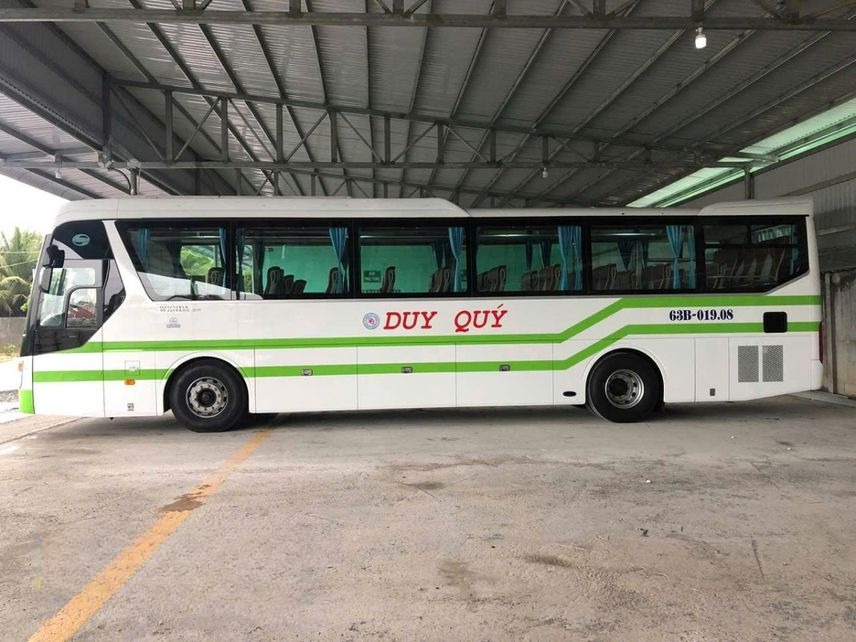 Xe Duy Quý Bên hông xe Ghế ngồi Mặt sau xe Ghế ngồi 47 chỗ