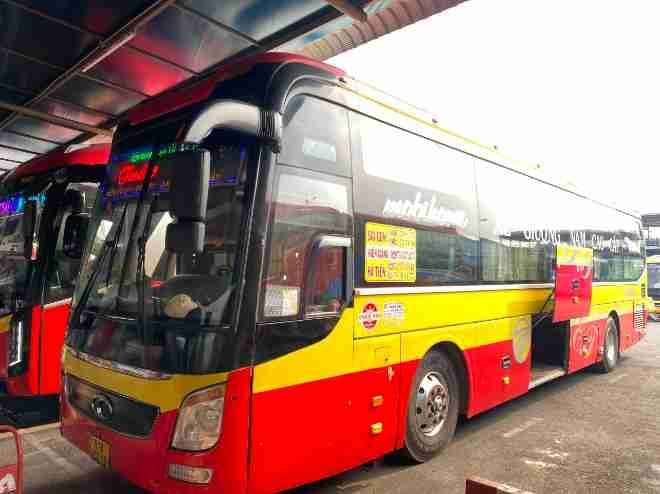 Xe Tuấn Nga (Kiên Giang) Mặt trước xe Bên hông xe Giường nằm 40 chỗ