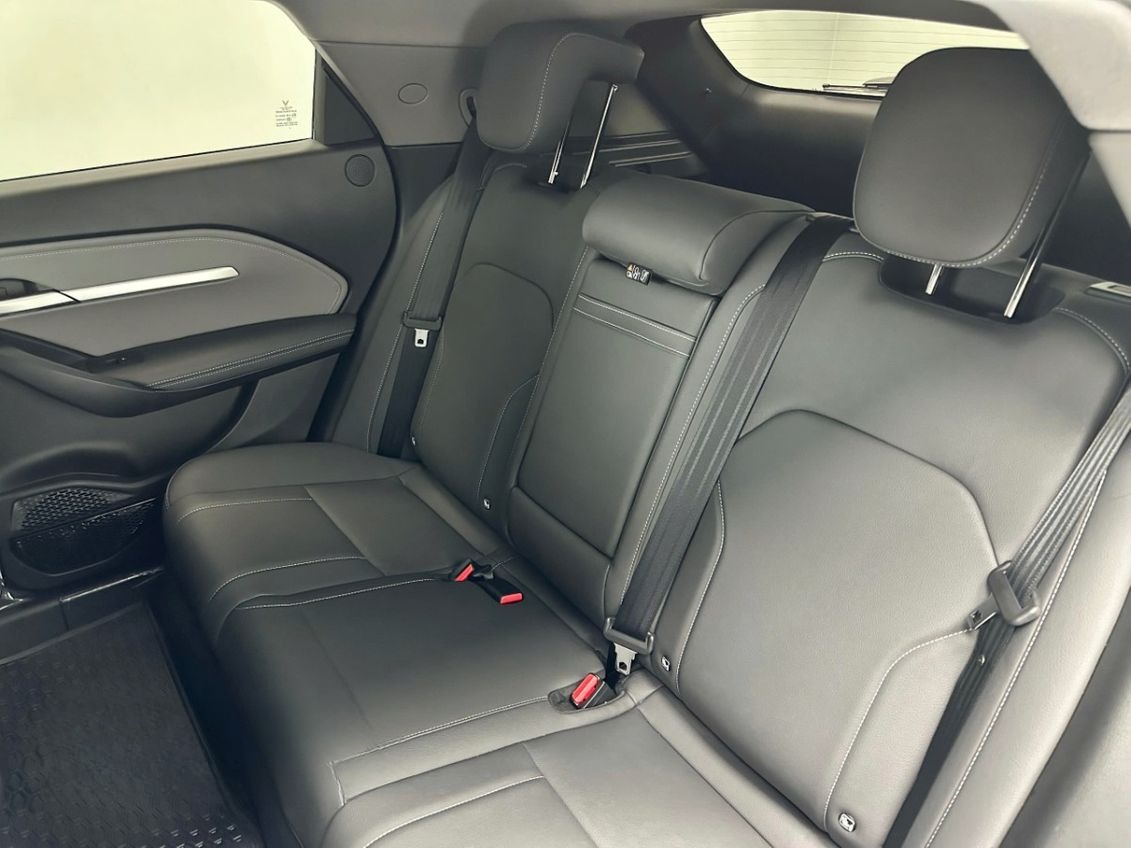 Xe  Lê Gia Travel Ghế ngồi Vinfast VF6 5 chỗ