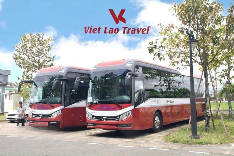 Xe Việt Lào (Đà Nẵng) Mặt trước xe Bên hông xe Limousine 24 Phòng