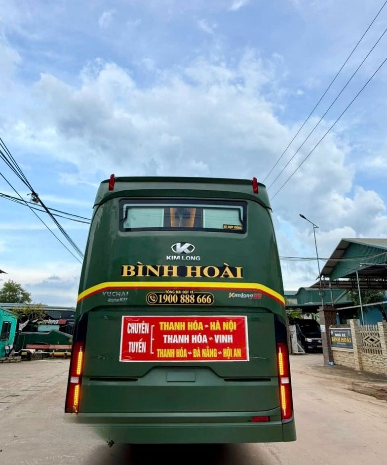 Xe Bình Hoài Limousine Mặt sau xe Limousine 21 phòng VIP