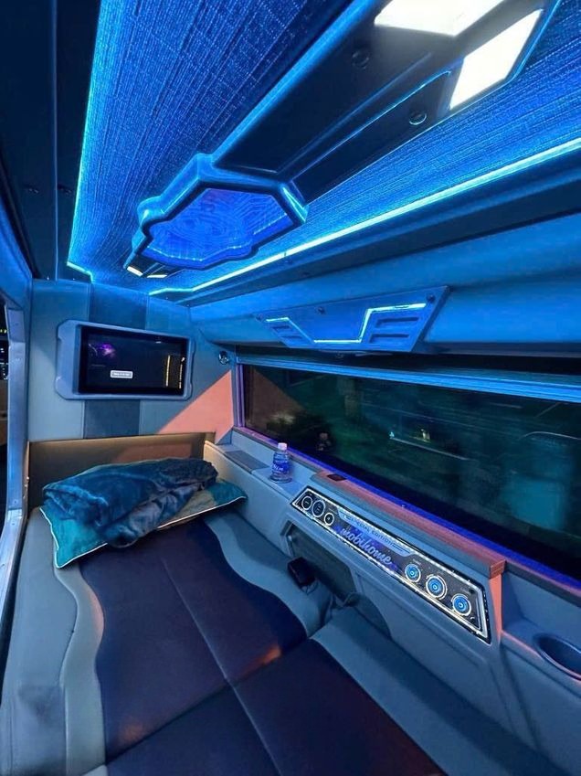 Xe Cao Nguyên Limousine Giường nằm Tiện ích Nội thất Xe 22 phòng có WC