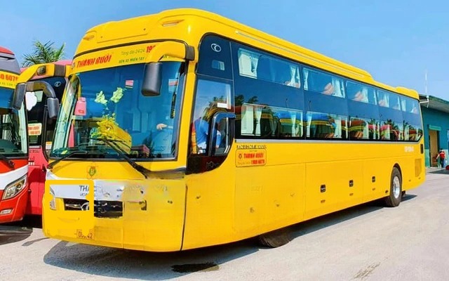 Xe We Love Đà Lạt Mặt trước xe Bên hông xe Phòng nằm 22