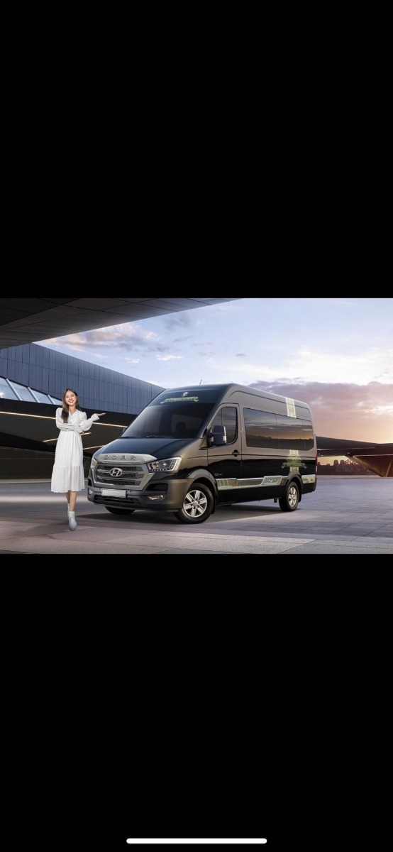 Xe Hương Khuê Bên hông xe Limousine 12 chỗ