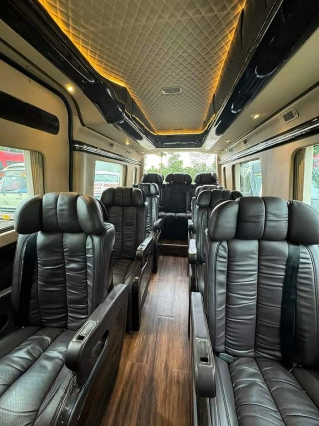Xe Trùng Khánh Limousine Nội thất Limousine 11 chỗ