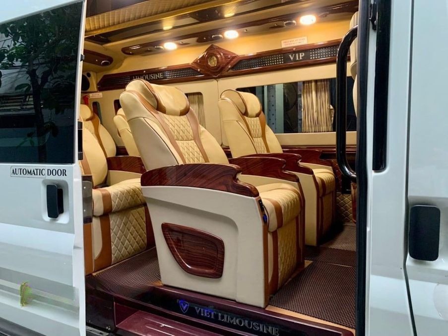 Xe Quang Minh Limousine Nội thất Limousine 9 chỗ