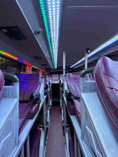 Xe Quang Đông (Đắk Lắk) Nội thất Giường nằm Tiện ích Giường nằm 40 chỗ
