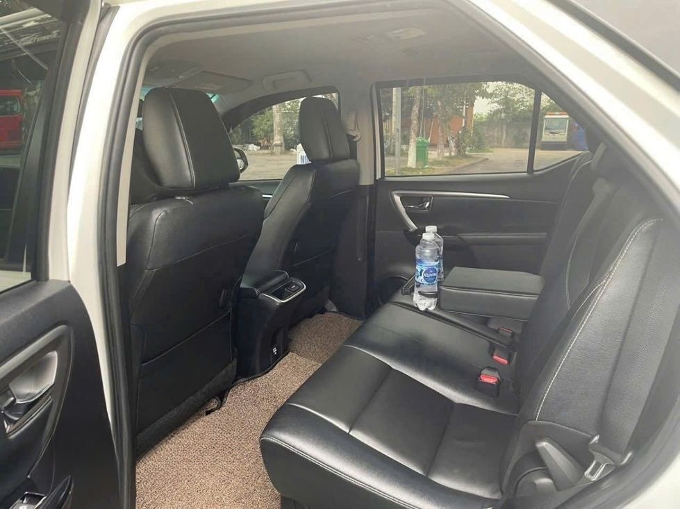 Xe Phương Travel Car Ghế ngồi Tiện ích Nội thất Xe 7 chỗ