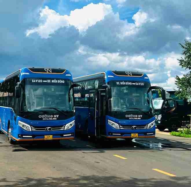 Xe Cường Ny Mặt trước xe Limousine 34 giường 