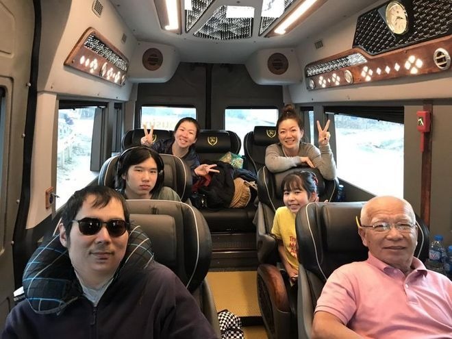Xe Đức Minh Travel Tiện ích Nội thất Limousine 9 chỗ VIP
