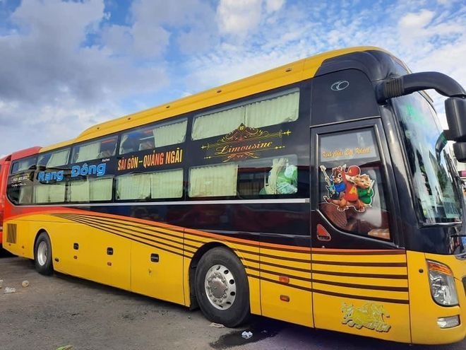 Xe Rạng Đông Buslines Bên hông xe Giường nằm 46 chỗ