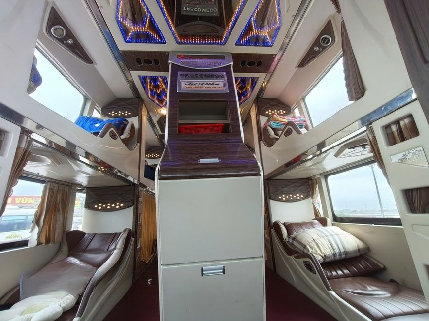 Xe Tư Viễn Giường nằm Tiện ích Nội thất 34 cabin VIP