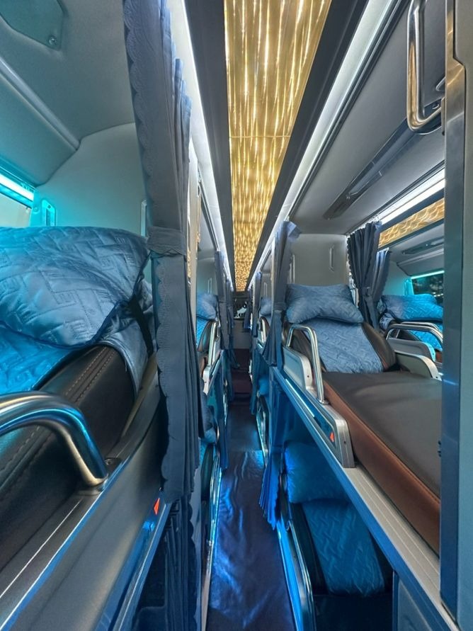 Xe Quang Đông (Đắk Lắk) Giường nằm Nội thất Limousine 34 phòng